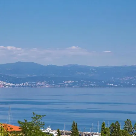 Luxurioeses Penthouse Mit Blick Auf Gesamte Kvarner Bucht Apartment *